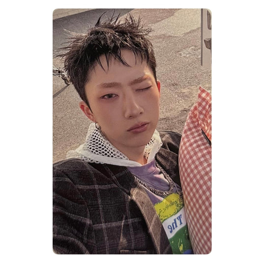 P1harmony Jiung photocard [DUH!(Plain white t ver.)]