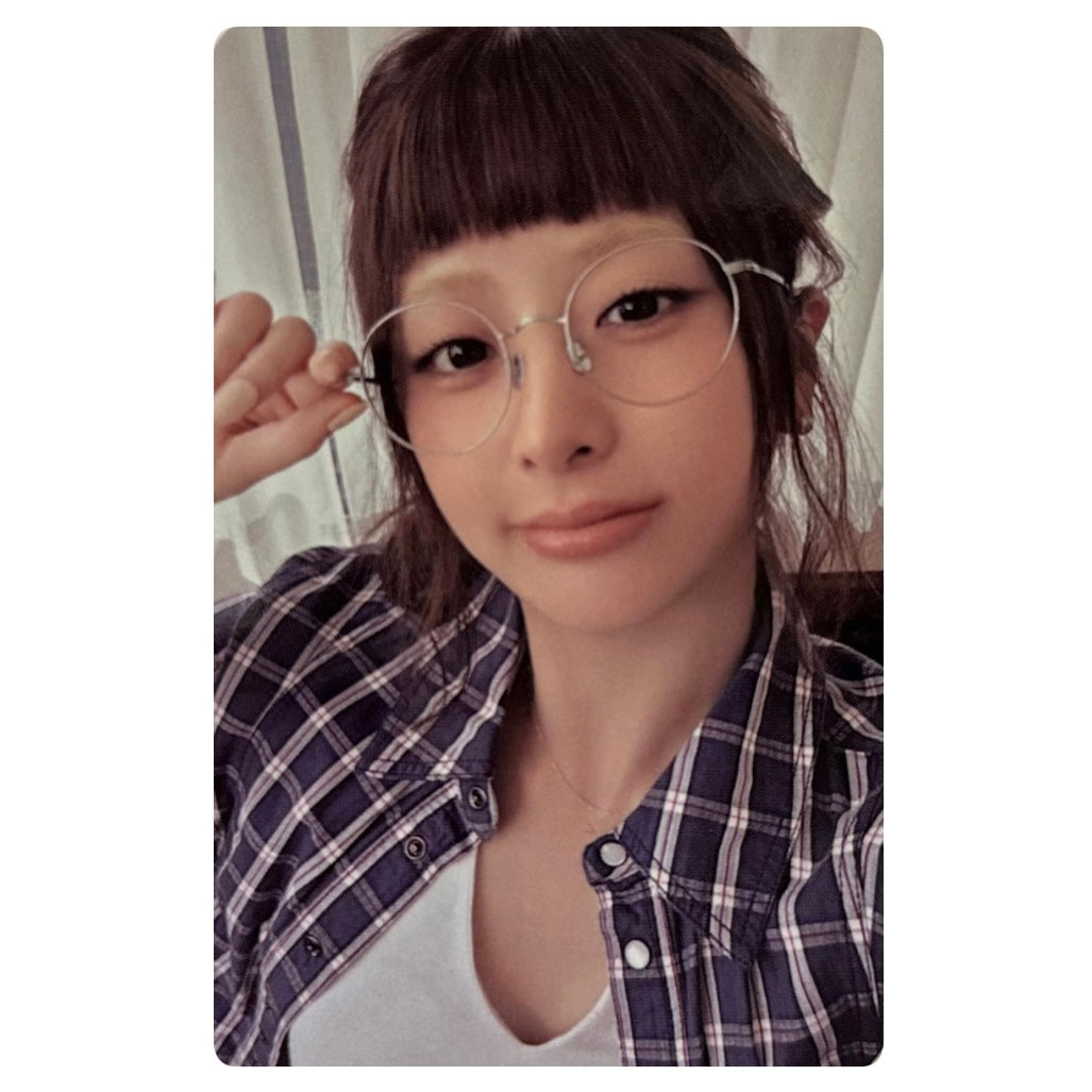 Le Sserafim Music Korea Fansign Event Photocards [Spaghetti]