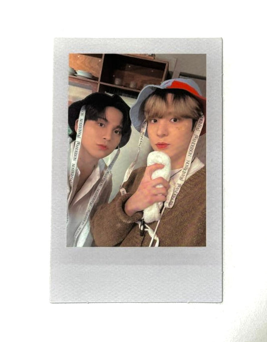 ATEEZ Jongho & Yunho polaroid [4th Membership Kit]