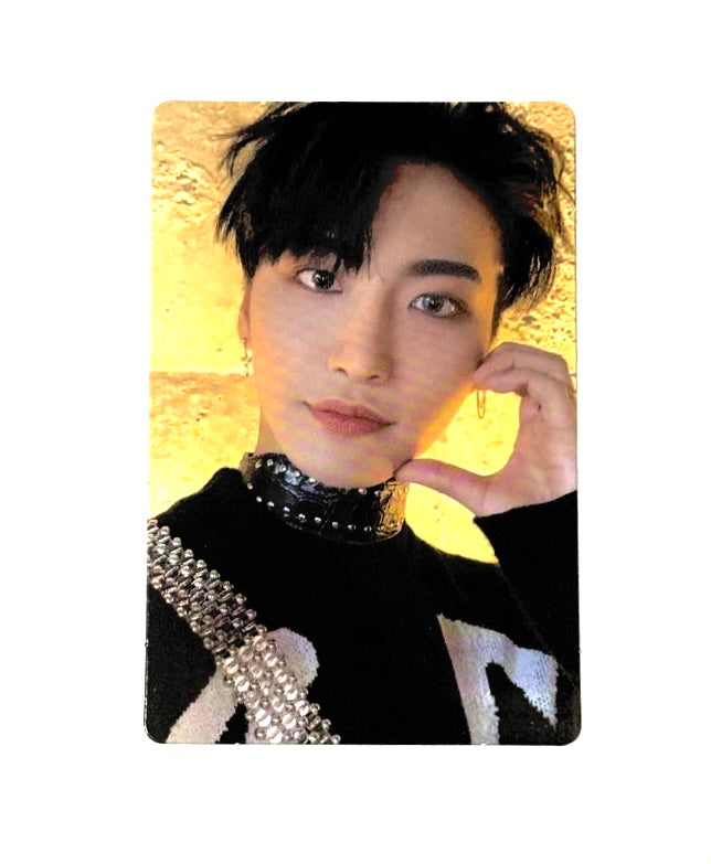 ATEEZ Seonghwa photocards [The World Ep.1 - Movement]