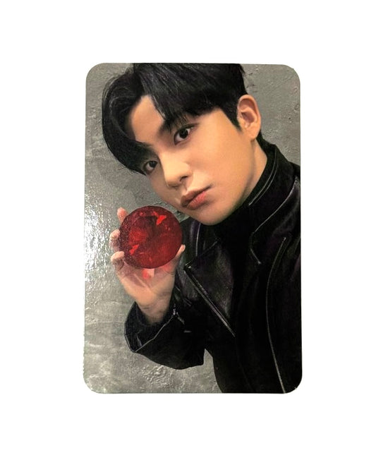 ATEEZ Jongho photocard [2024 Season's Greetings Yes24 POB]