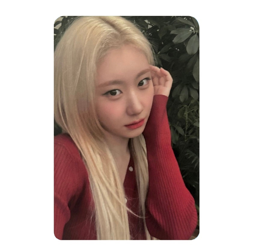 ITZY Music Korea photocards [GOLD]