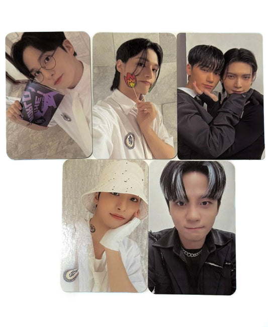 ATEEZ photocards [The World EP.2 : Outlaw (platform ver.)]
